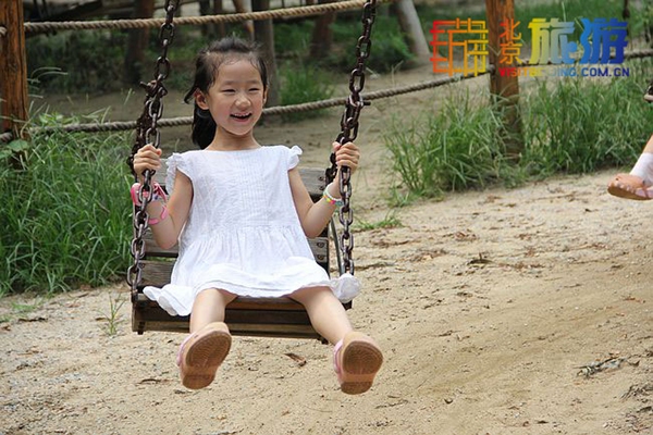 2015北京春季郊游带孩子去哪玩 洼里乡居楼让孩子去了还想去的快乐天地