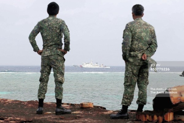 菲:搁浅五方礁渔船被中国拖走 菲渔场遭控制